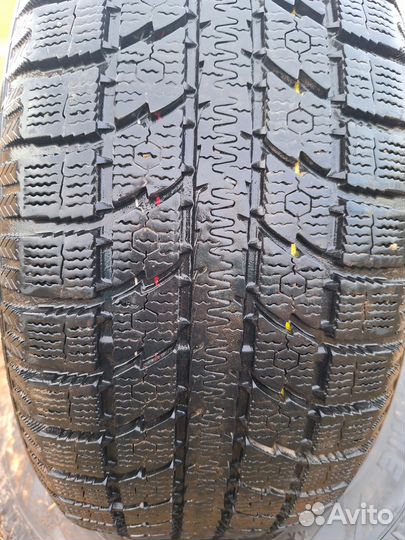 Toyo Observe GSi-5 215/50 R17