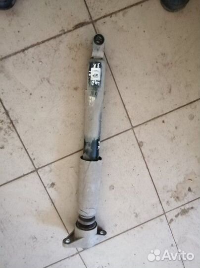 Амортизатор задний Kia Ceed 2 JD G4FG 2014