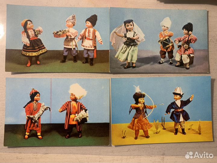 Открытки СССР набор Куклы в нац костюмах