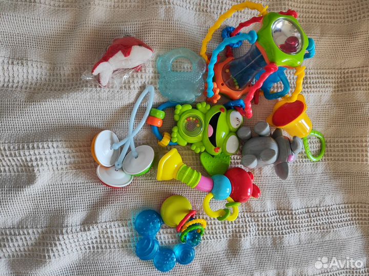 Отдам бесплатно детские игрушки