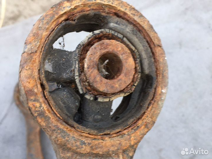 Кронштейн редуктора заднего моста Mazda cx7