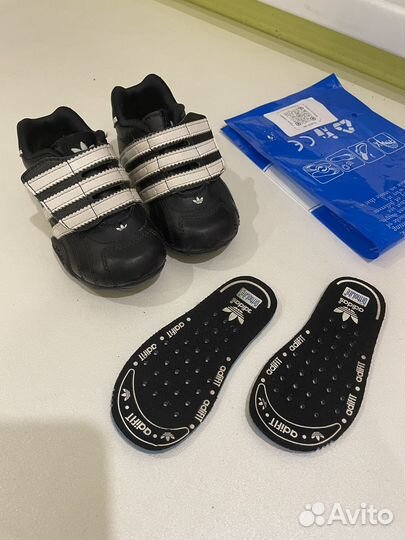 Кроссовки adidas детские 20