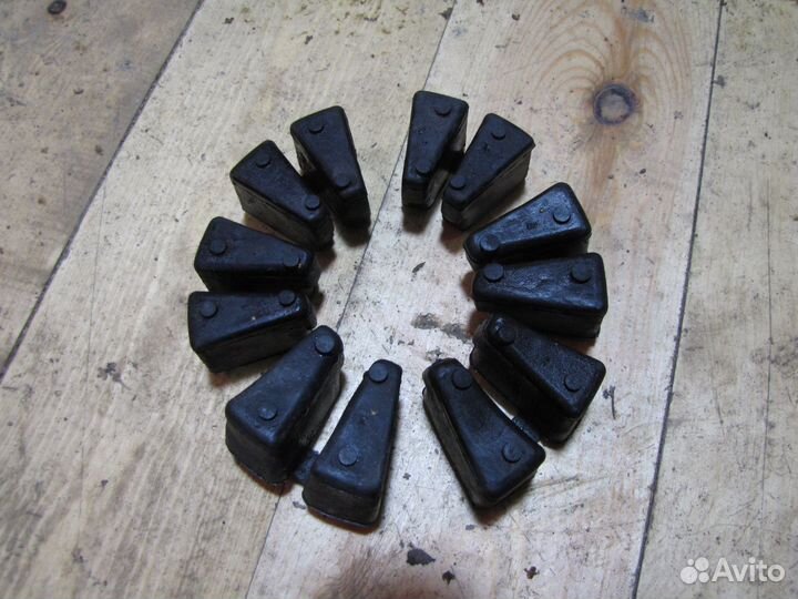 Демпферные резинки Yamaha FZS600 fazer