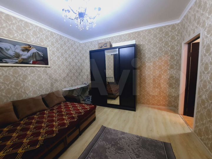 1-к. квартира, 40 м², 1/4 эт.