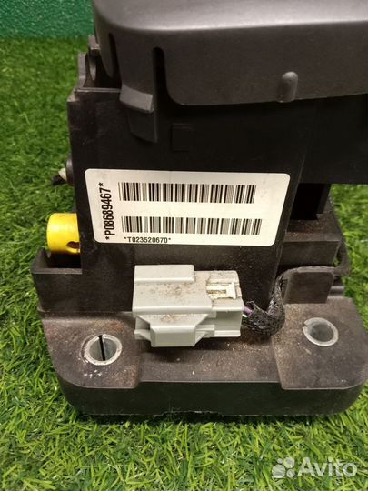 В наличии: Селектор АКПП Volvo S80