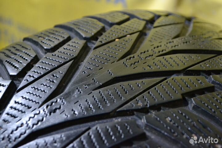 Nokian Tyres Hakkapeliitta R2 SUV 235/60 R18