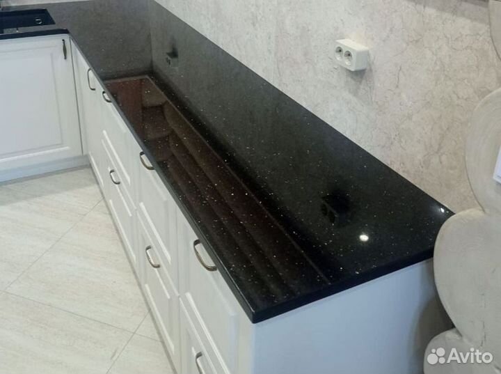 Столешница из гранита Парадизо маркино