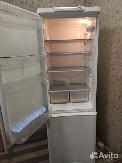 Холодильник Индезит б/у