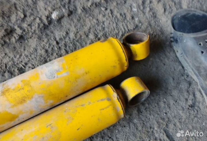 Амортизаторы задание Land Rover Discovery 1