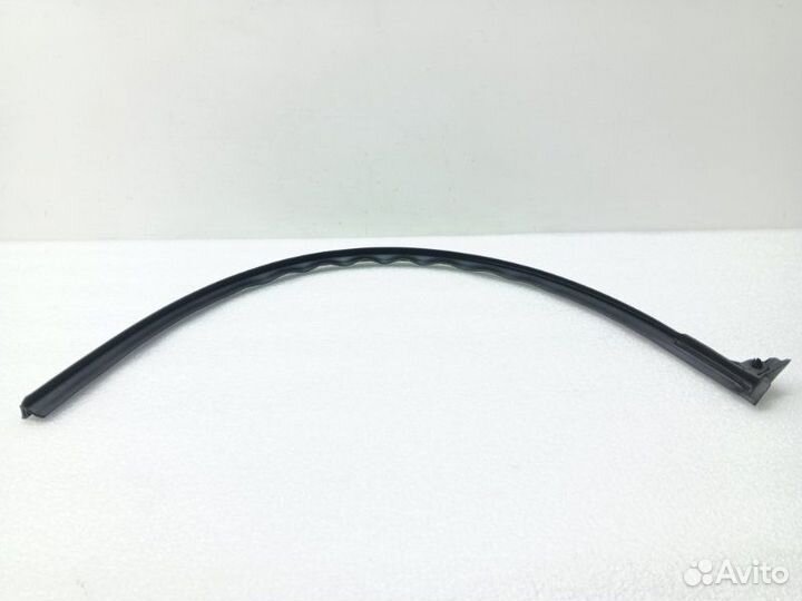 Уплотнитель двери передний левый Audi A6 C7 1.8