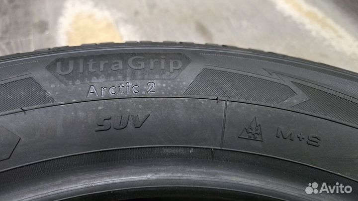 Goodyear UltraGrip Arctic 2 SUV 255/55 R20 110T