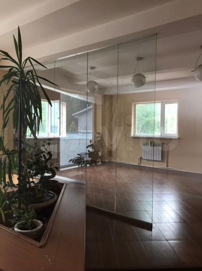 Свободного назначения, 680 м²