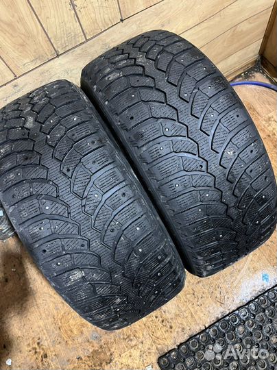 Bridgestone Blizzak Spike-01 235/50 R18
