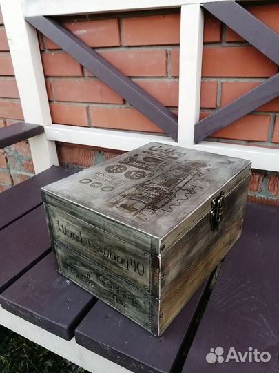 Деревянные ящики-сундуки