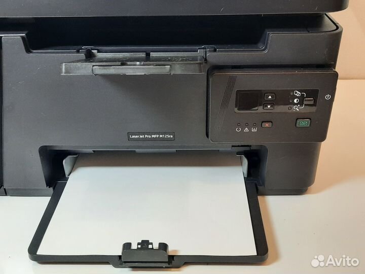 Мфу HP LaserJet Pro MFP M125ra новый почти