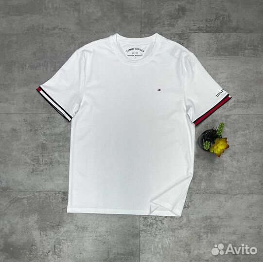 Tommy hilfiger футболка
