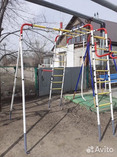 Детский спортивный комплекс уличный