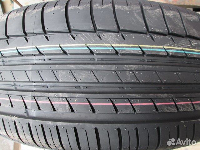Triangle Sports TH201 215/40 R18 89Y