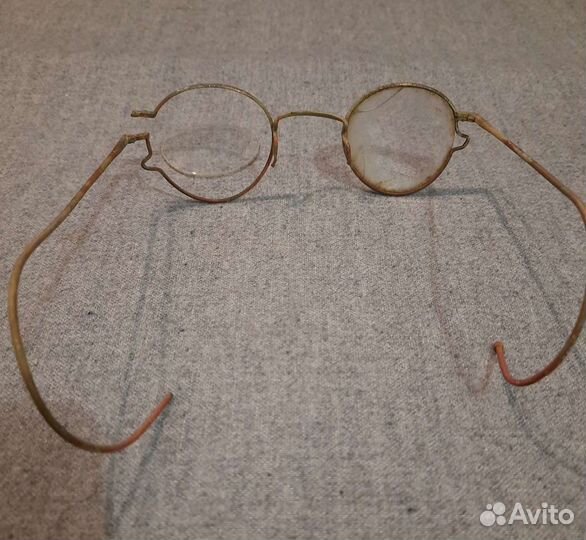 Очки старинные