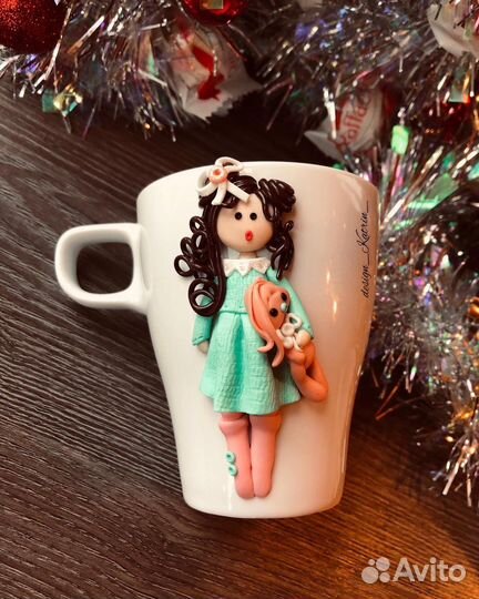 Кружка с декором из полимерной глины