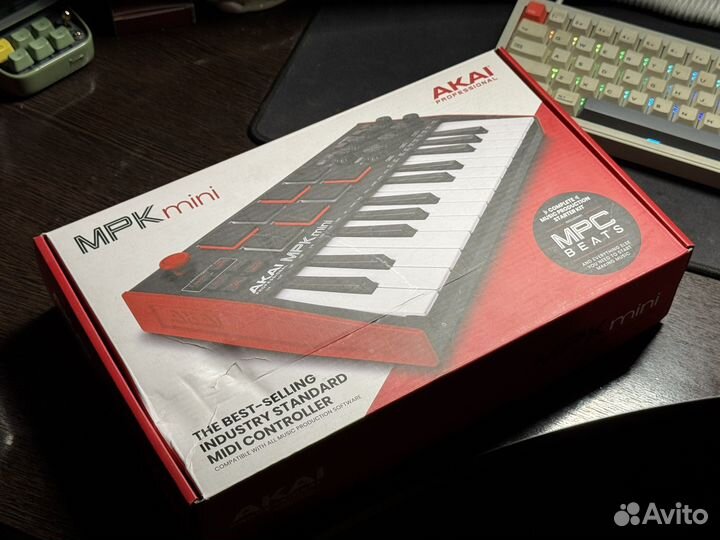 Midi клавиатура akai mpk mini mk3