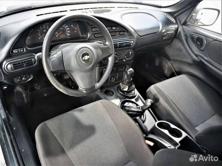 Chevrolet Niva, 2011