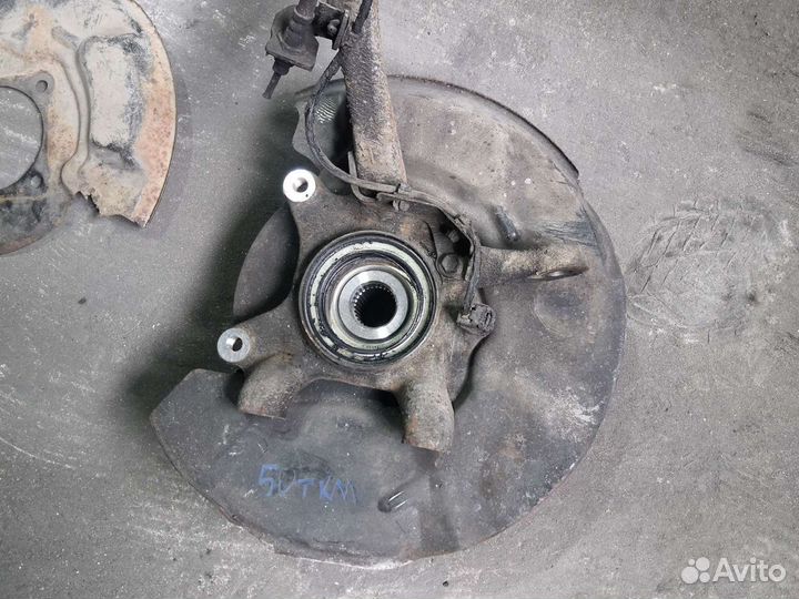 Lexus GX470 кулак поворотный