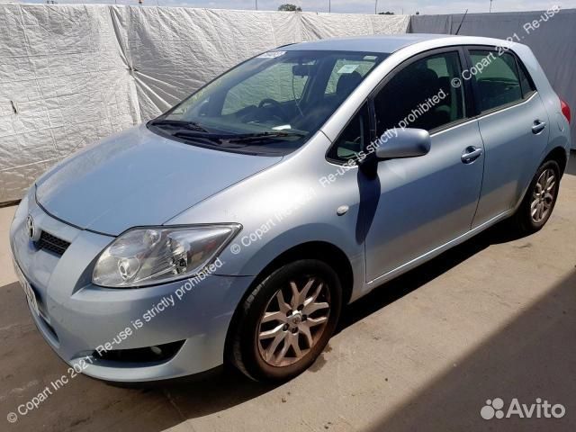 Амортизатор задней балки toyota auris E150 2007