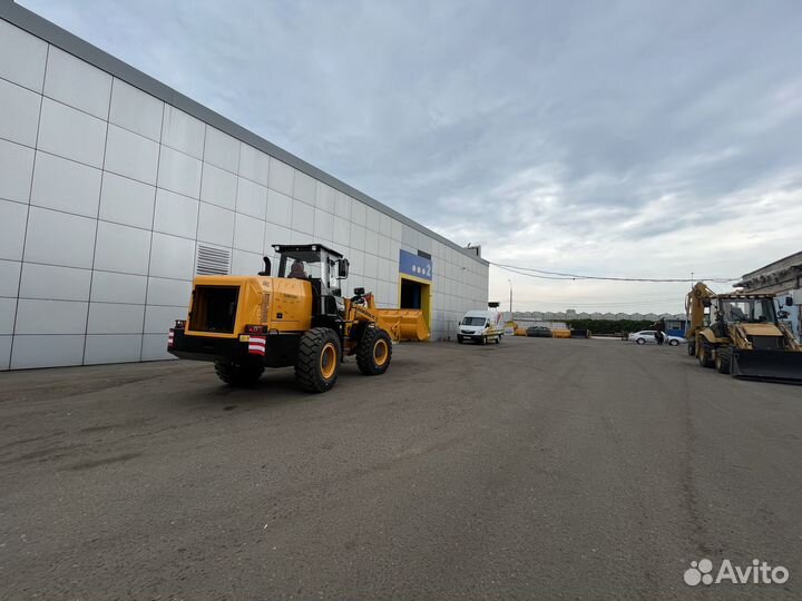 Фронтальный погрузчик Lonking CDM836N, 2023