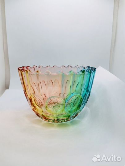 Сахарница радужная