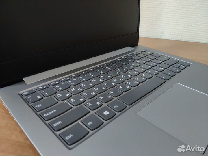 Ноутбук Lenovo / как новый / i5 / ssd / 1tb