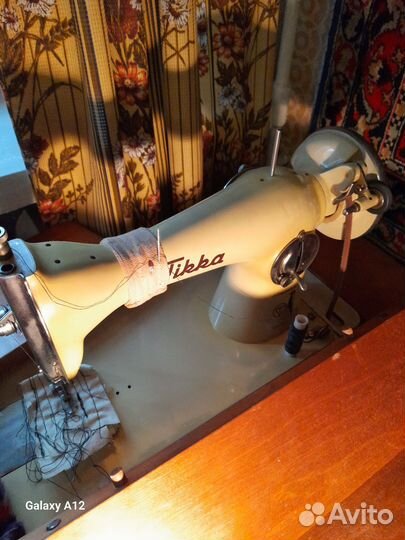 Швейная машина tikka ножная в хорошем состоянии