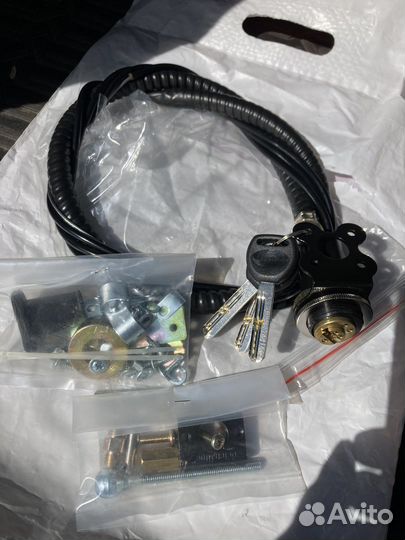 Замок капота механический Prosecurity Hoodlock