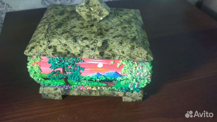 Шкатулки из камня