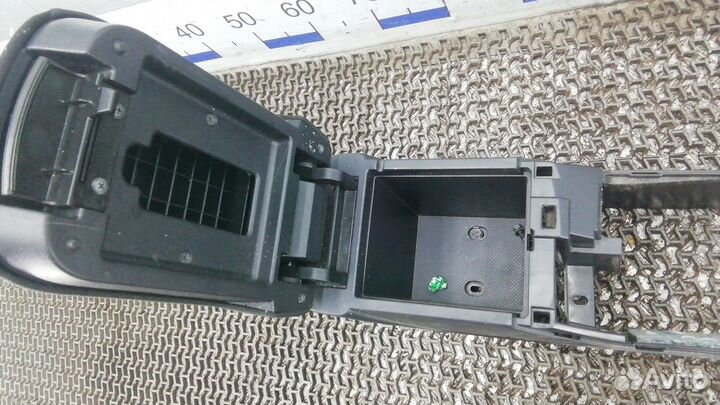 Подлокотник Mitsubishi Lancer 10 2008