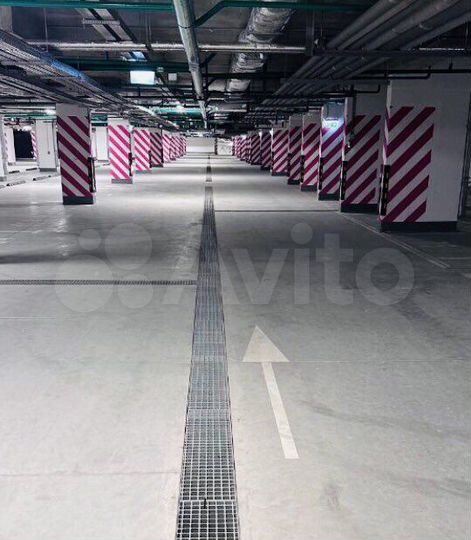 Машиноместо, 14 м²