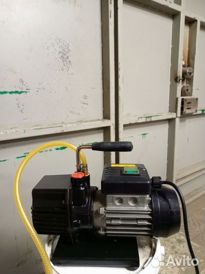 Насос для откачки фриона