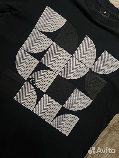 Футболка оригинальная quiksilver