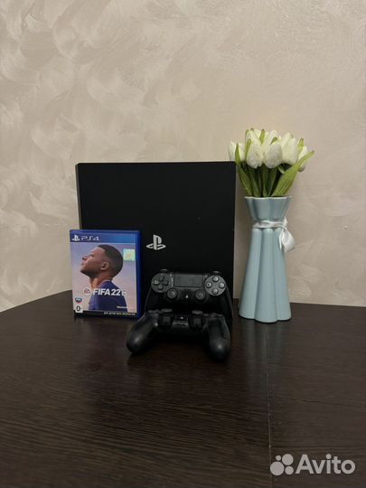 PS 4 PRO + 700 игр (подписка )