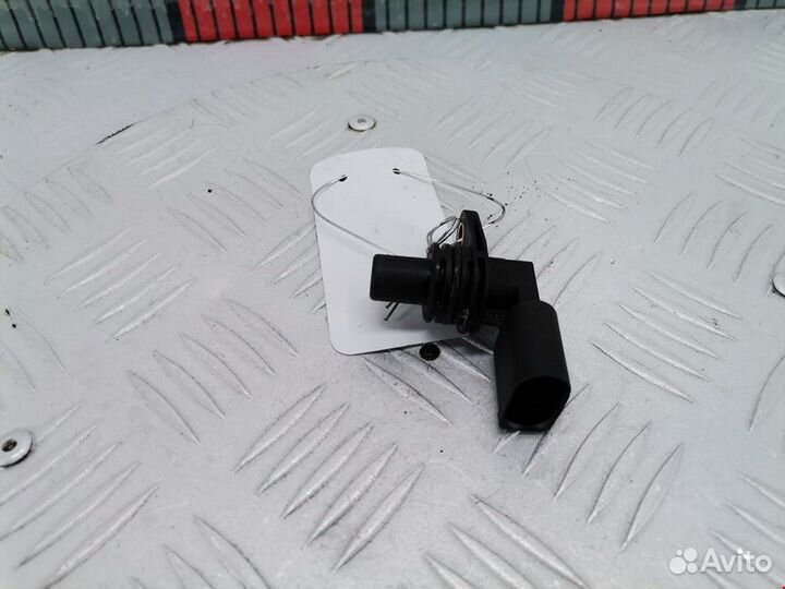 Датчик распредвала seat Leon 2001 036907601E