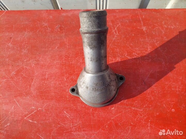 Корпус термостата Mercedes-Benz R601203017