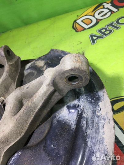 Кулак поворотный передний левый Renault Megane 2