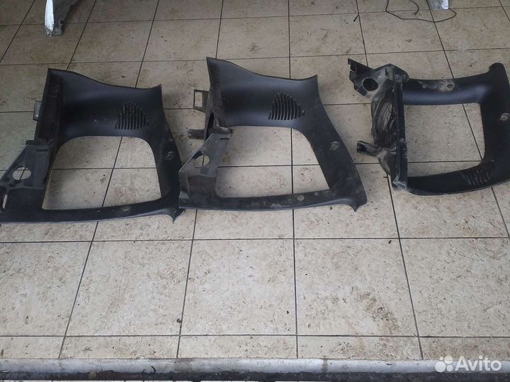 Обивка форточки багажника. Нива Шевроле