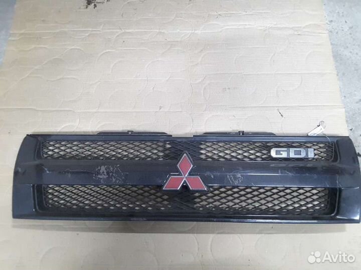 Решетка радиатора на Mitsubishi Pajero Pinin (H60)