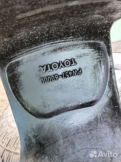 R18 Toyo Open Country A/T Plus 285/60, PCD 5x120 DIA 56