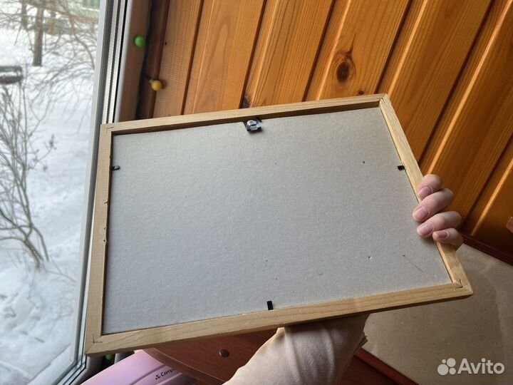 Две деревянные рамки для фото 21х29 (цена за обе)