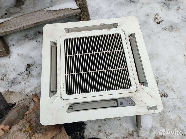 Потолочный кондиционер daikin RYN50CXV1