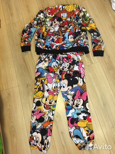 Спортивный костюм