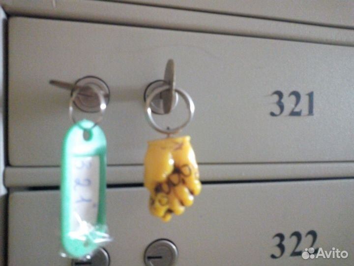 Сейф металлический с банковскими ячейками