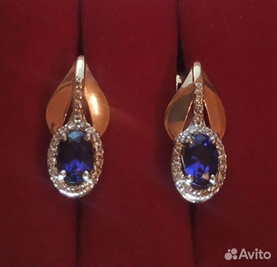 Золотые серьги с бриллиантами и сапфирами